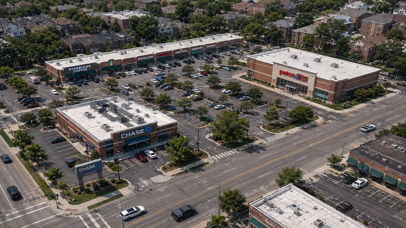 NNN Mayfair Plaza (Chase / Petco / Starbucks) Chicago, IL